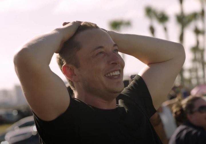 Маск опередил Безоса в списке самых богатых людей мира Маск опередил Безоса в списке самых богатых людей мира