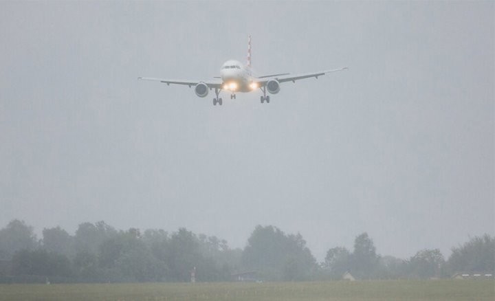 Воздушный шар с белорусскими сигаретами приземлился в аэропорту Вильнюса Воздушный шар с белорусскими сигаретами приземлился в аэропорту Вильнюса