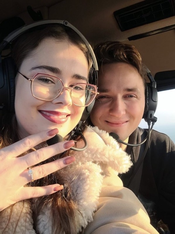 Парень в Польше устроил незабываемое предложение, впечатлив свою возлюбленную креативным способом Парень в Польше устроил незабываемое предложение, впечатлив свою возлюбленную креативным способом