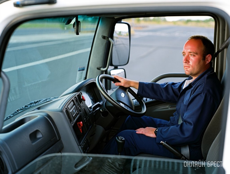 Во Франции белорус ехал на фуре змейкой с 2,3 промилле Во Франции белорус ехал на фуре змейкой с 2,3 промилле